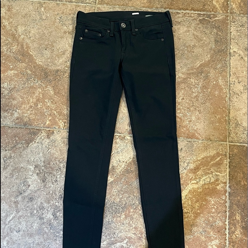 Preowned Rag and Bone Slim Skinny in Equestrian Black size 25